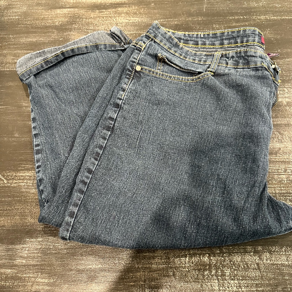 Jeanbay Cuffed Capri